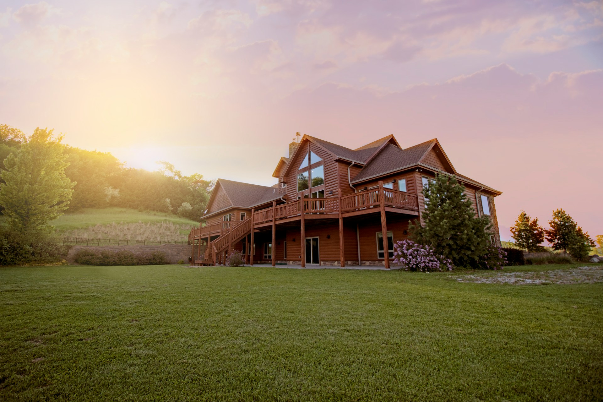large-house-bailey-anselme-unsplash